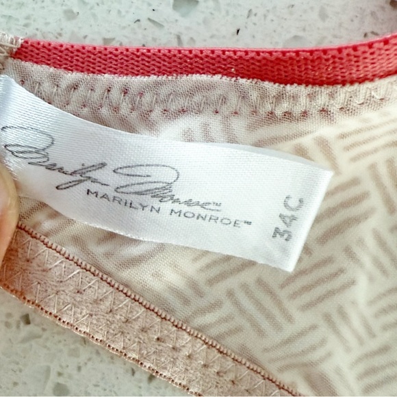 Marilyn Monroe Push-up Bra Nude/Soft Pink/Coral Lace Women’s 34C - Picture 6 of 7